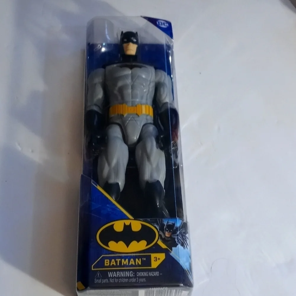 Batman figurine 11